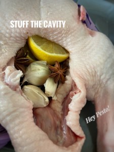 Duck Cavity stuffed with lemon and garlic